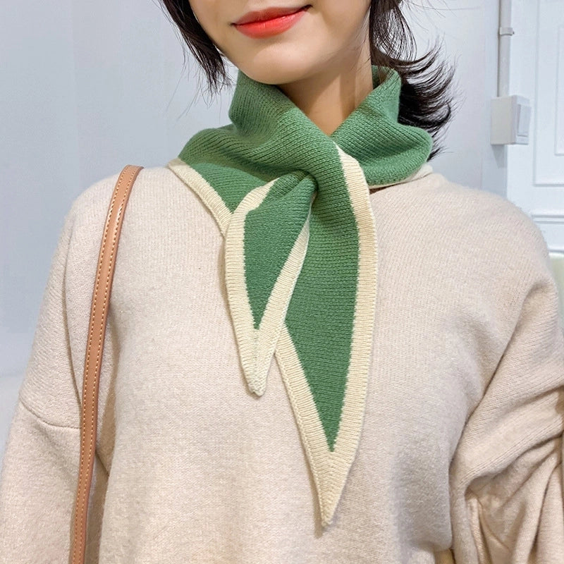 New Simple Lazy Cross Perforated Small Scarf Women's Autumn And Winter Outer Wear Fashion Triangle Scarf Warm Scarf Small Scarf