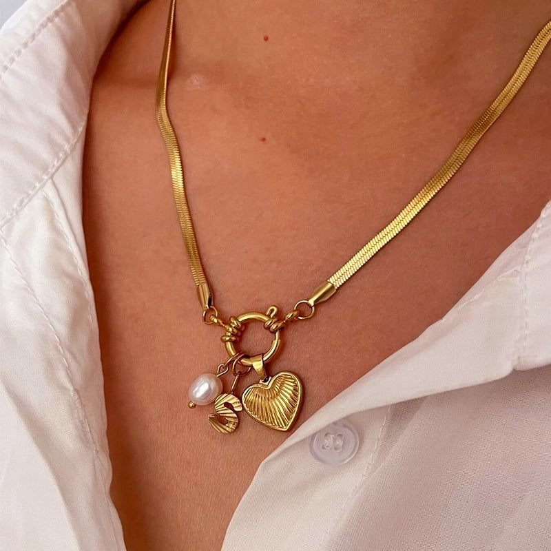 Minimalist Commute Letter Heart Shape 316L Stainless Steel  Freshwater Pearl 18K Gold Plated Stainless Steel Necklaces