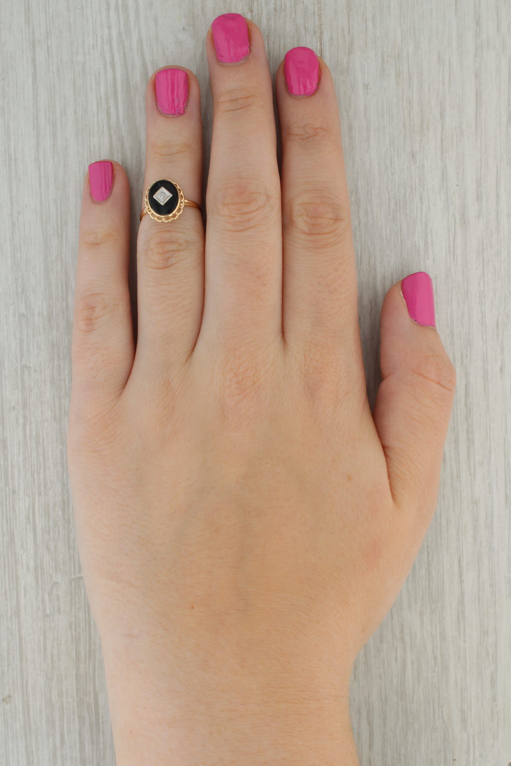 Onyx Diamond Signet Ring 10k Yellow Gold Size 6 Vintage
