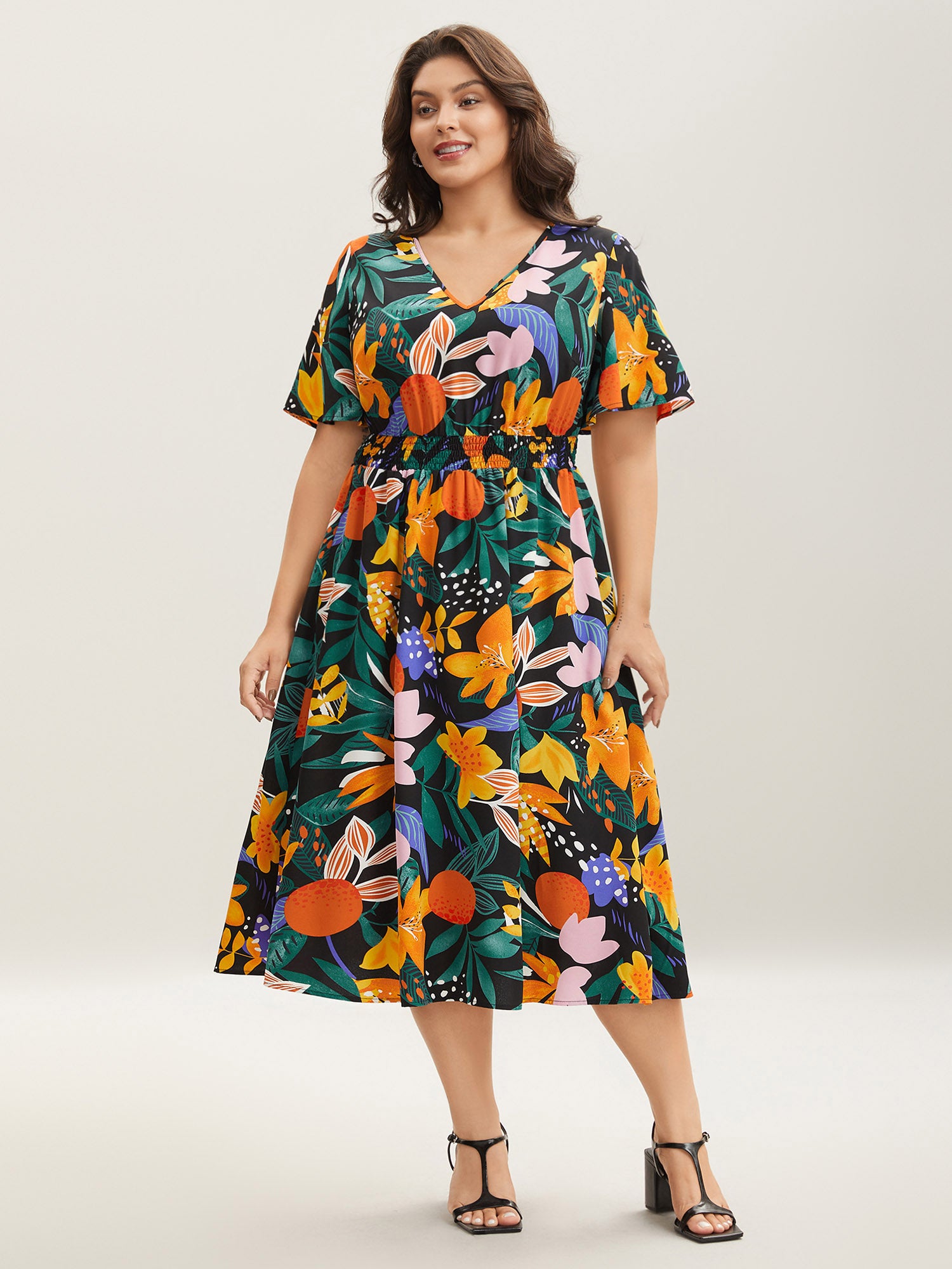 Tropical Floral Print Shirred Pockets Midi Dress
