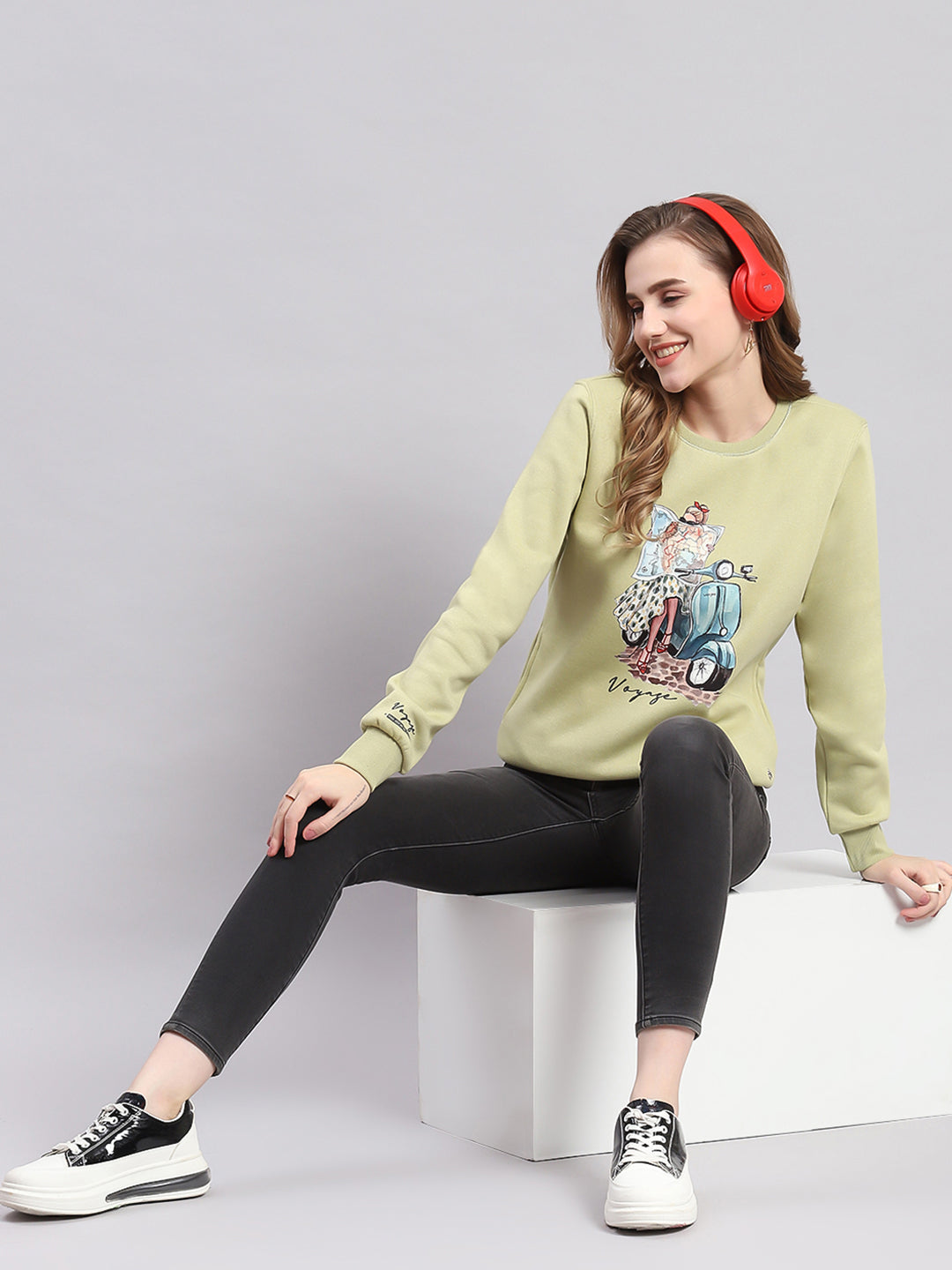 Women Green Printed Round Neck Full Sleeve Sweatshirts