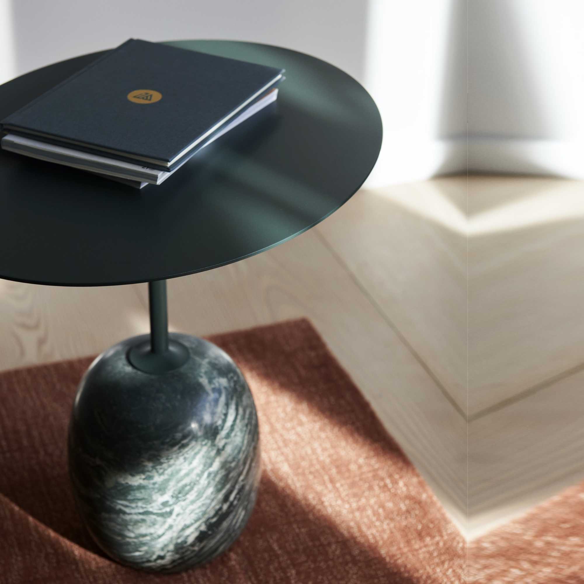 LN9 Lato Oval Side Table. Deep Green/Verde Alpi Marble