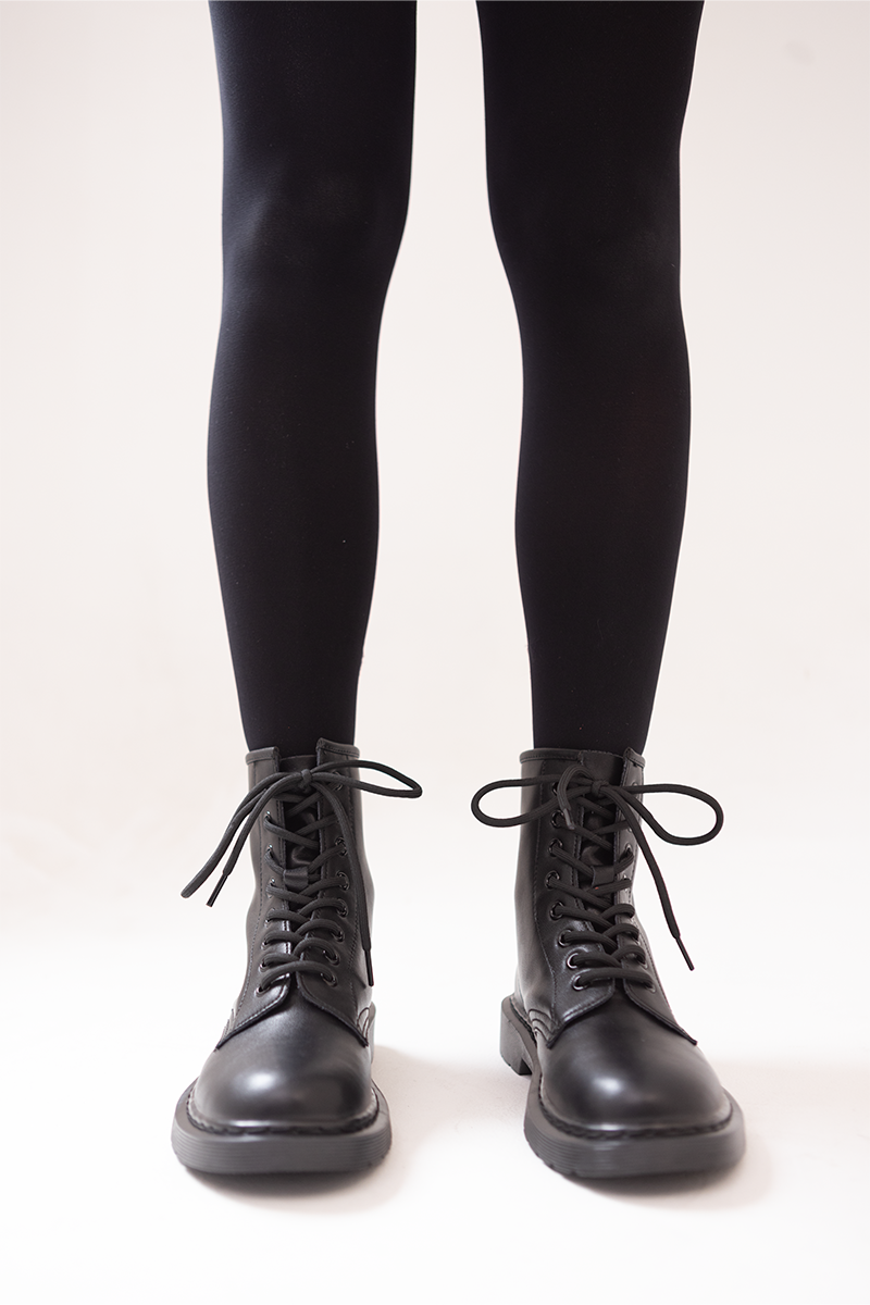 Total Black Combats
