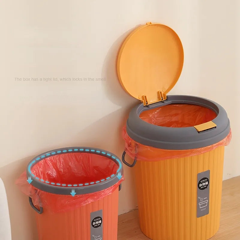 ECO-FRIENDLY TRASH BIN WITH LID