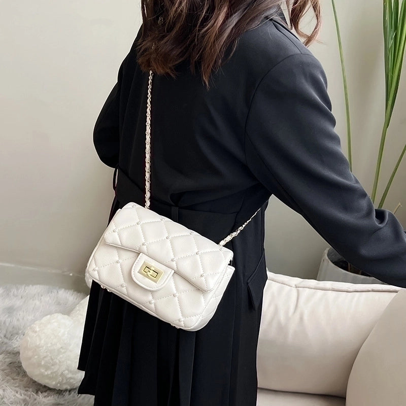 Women's Medium Pu Leather Solid Color Elegant Lock Clasp Shoulder Bag