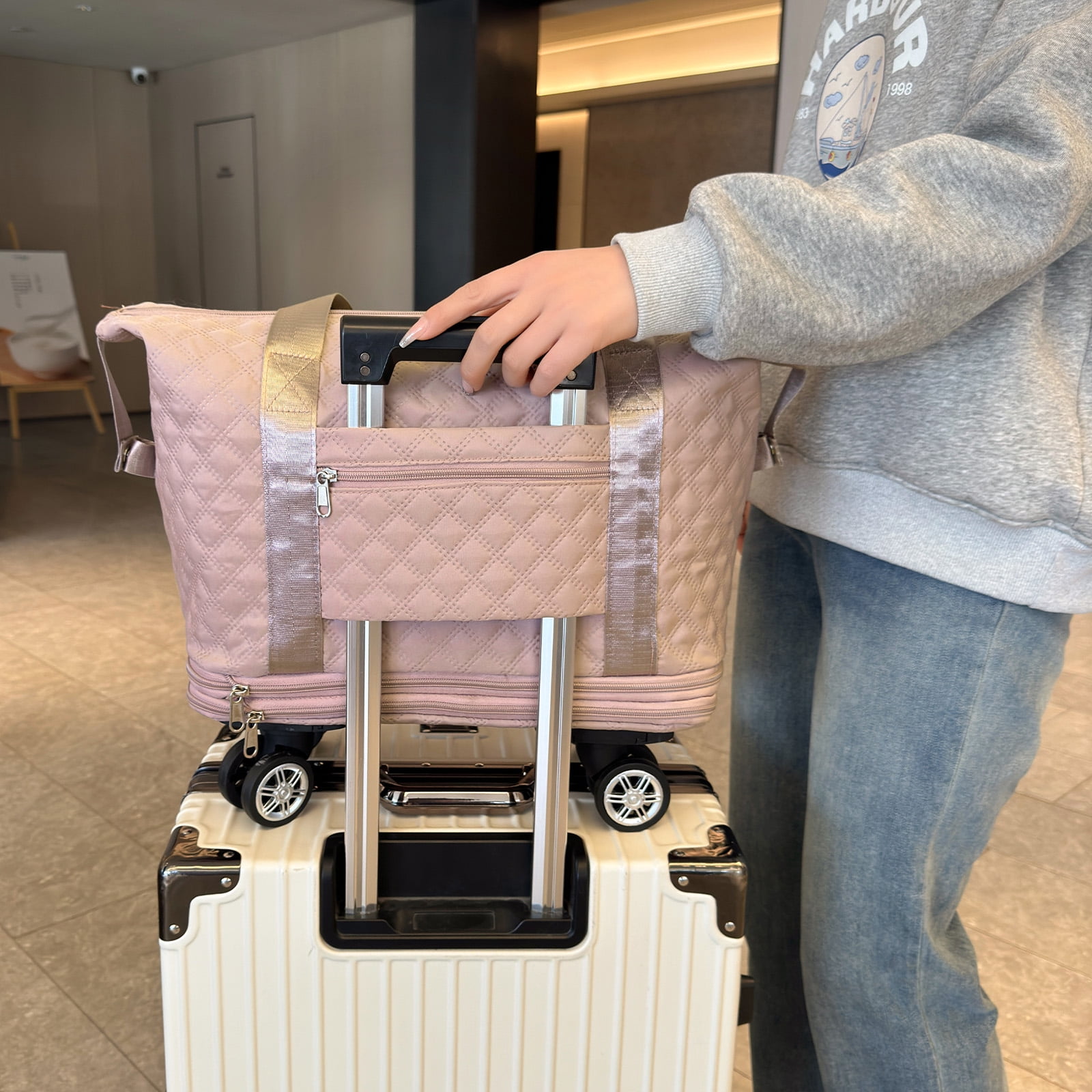Expandable Rolling Travel Bag