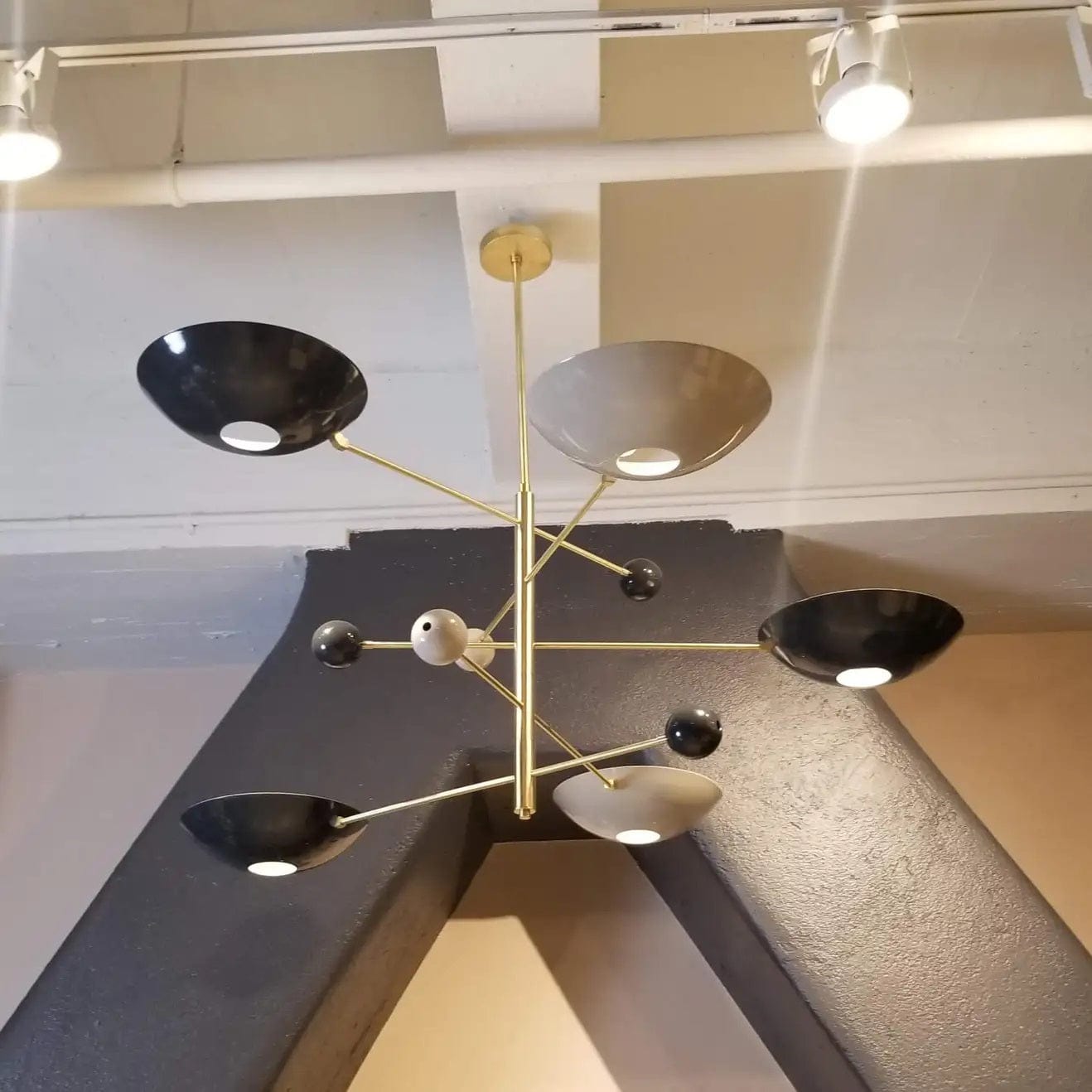 Barlow | Modern Chandelier