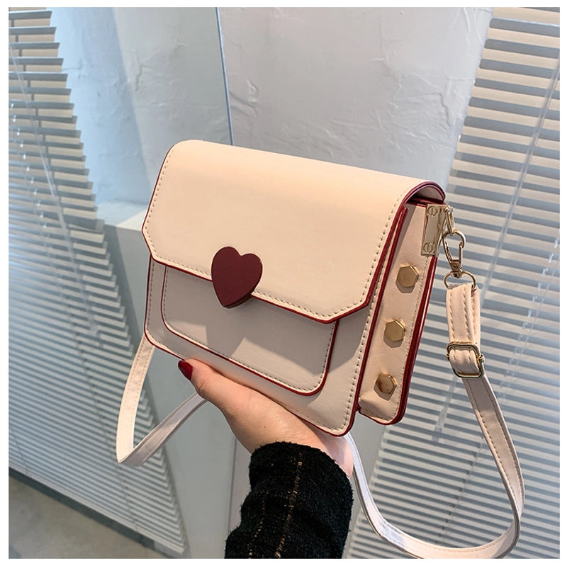 Women's Medium Pu Leather Heart Shape Solid Color Streetwear Square Magnetic Buckle Crossbody Bag
