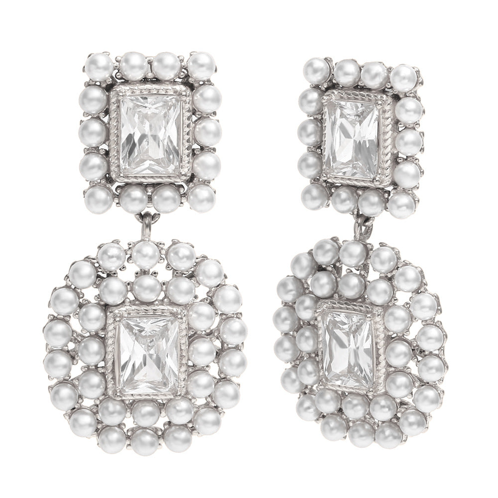 Simple And Versatile Design Stainless Steel Plated With 18K Gold Three-Dimensional Hollow Flower Oval Pearl Zircon