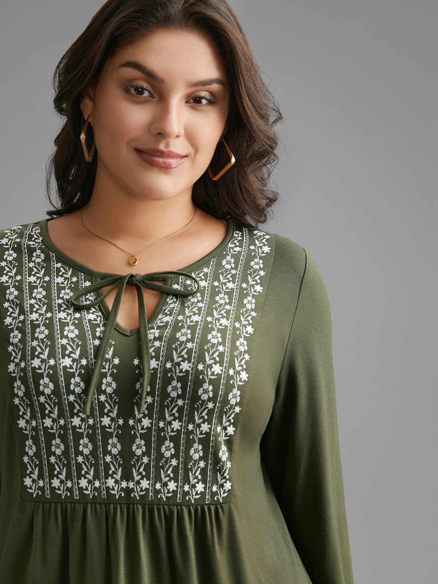 Floral Embroidered Tie Knot Gathered Jersey Top