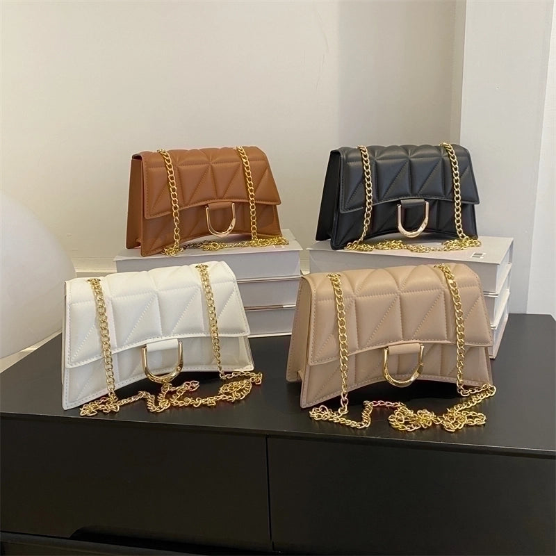 Women's All Seasons Pu Leather Solid Color Streetwear Square Flip Cover Shoulder Bag
