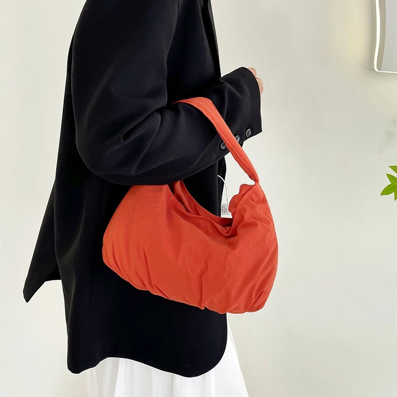 Women's Medium Cotton Solid Color Basic Classic Style Sewing Thread Dumpling Shape Magnetic Buckle Handbag