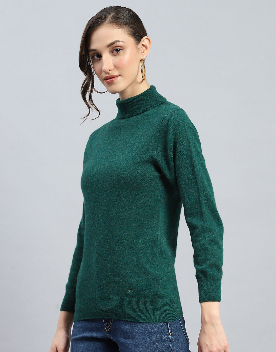 Women Green Solid Turtle Neck Full Sleeve Winter Top