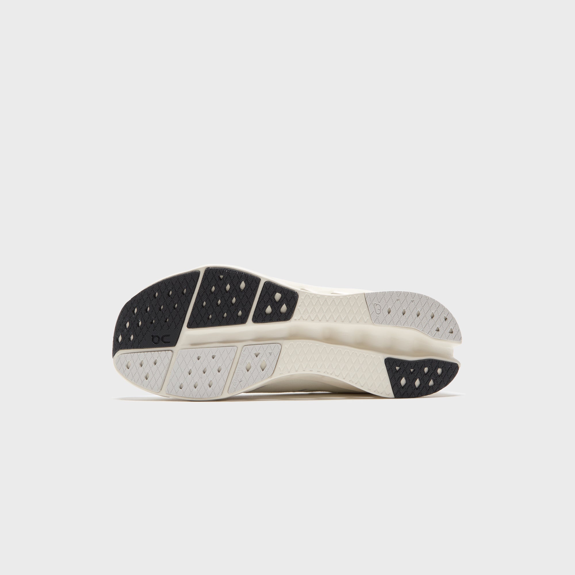 On Running WMNS Cloudsurfer 2 - Ivory