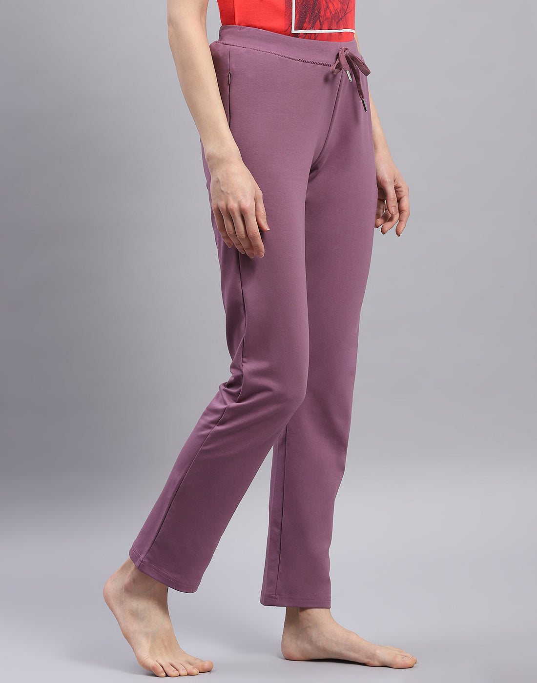 Women Mauve Solid Regular Fit Lower