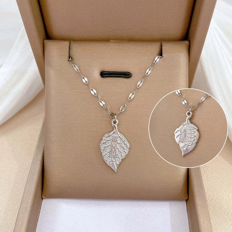 Minimalist Circle Letter Butterfly Titanium Steel Plating Inlay Rhinestones Necklace