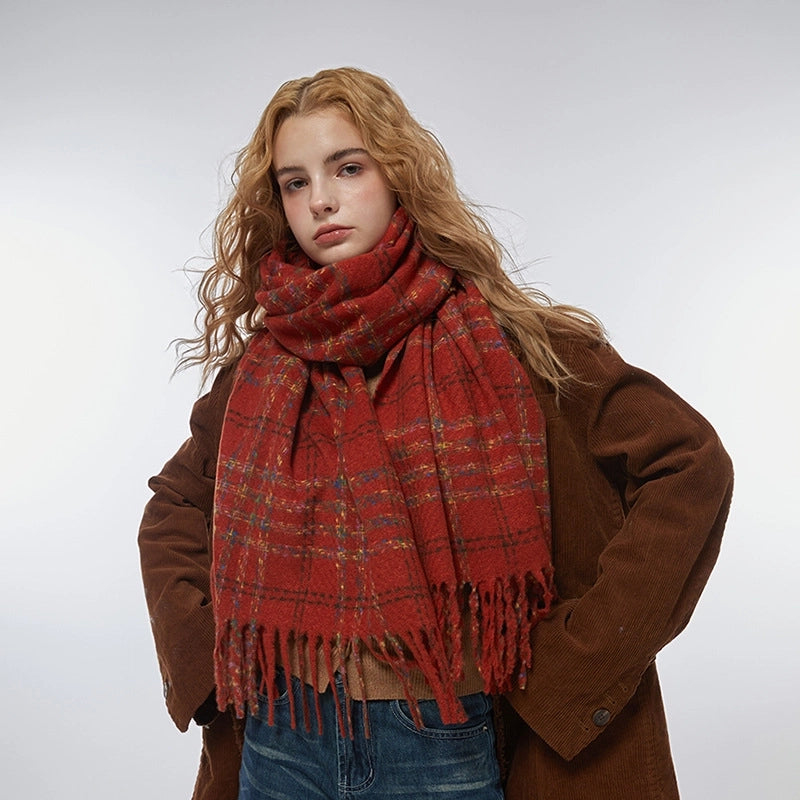 Women's Sweet Plaid Polyester Tassel Scarf