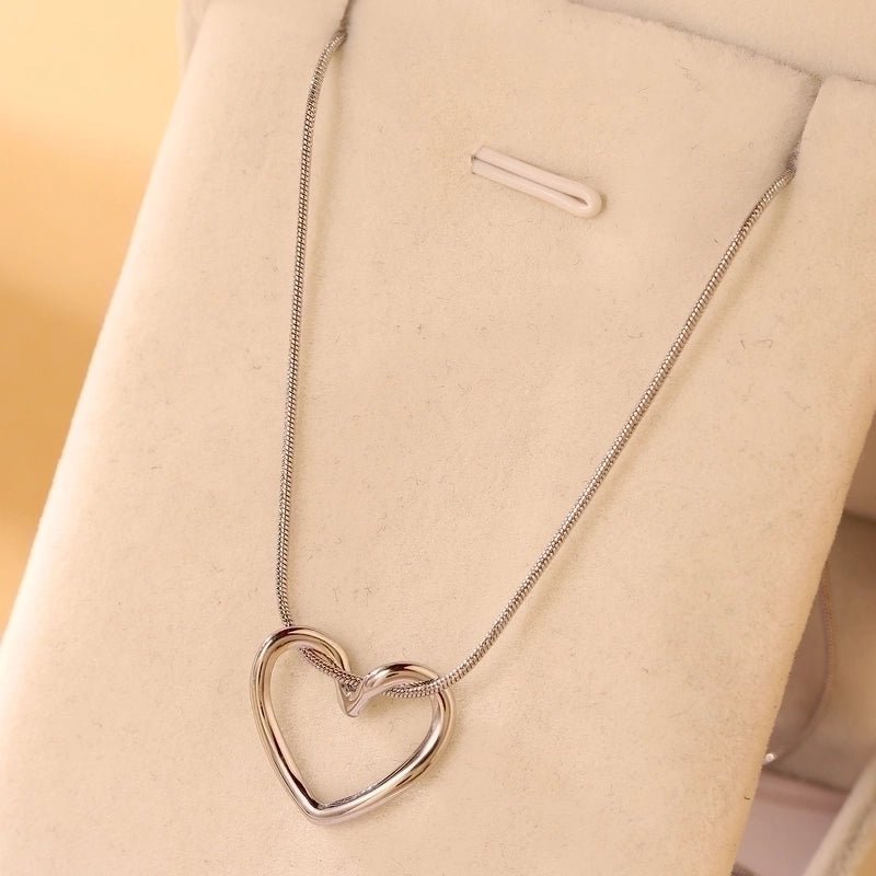 Elegant Minimalist Heart Shape 304 Stainless Steel Copper 18K Gold Plated Hollow Out Pendant Necklace