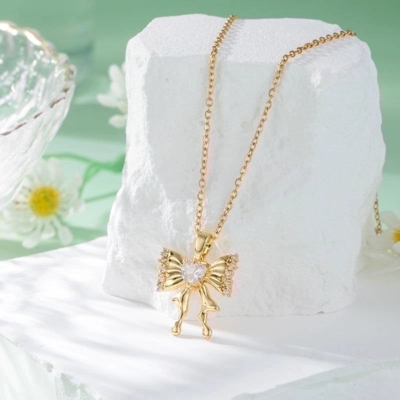 Stainless Steel Titanium Steel 18K Gold Plated Elegant Plating Inlay Maple Leaf Eye Butterfly Zircon Pendant Necklace