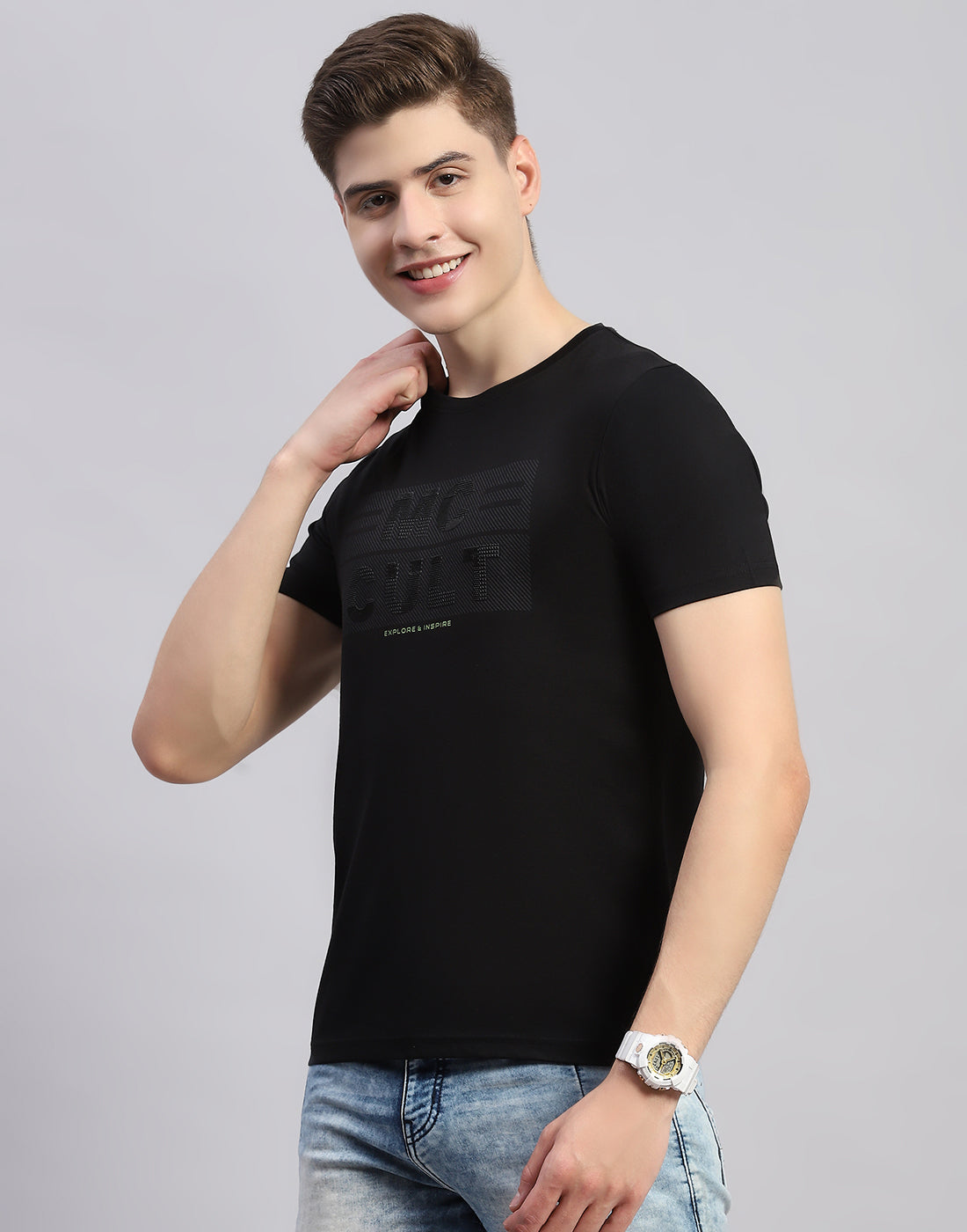 Men Black Printed Round Neck Half Sleeve T-Shirt