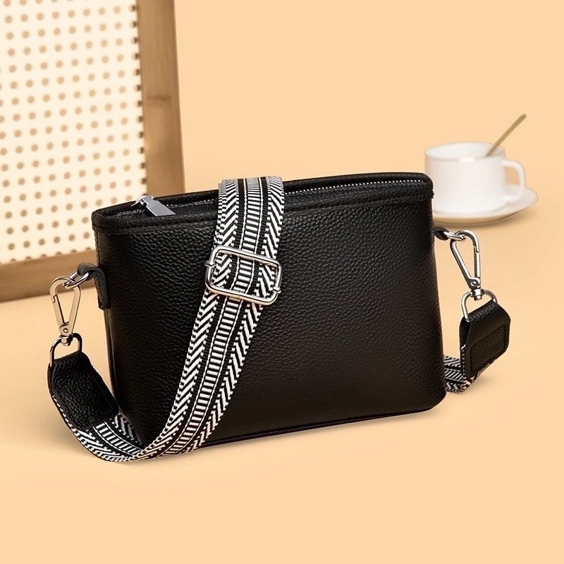 Women's Leather Stripe Solid Color Basic Square Zipper Square Bag