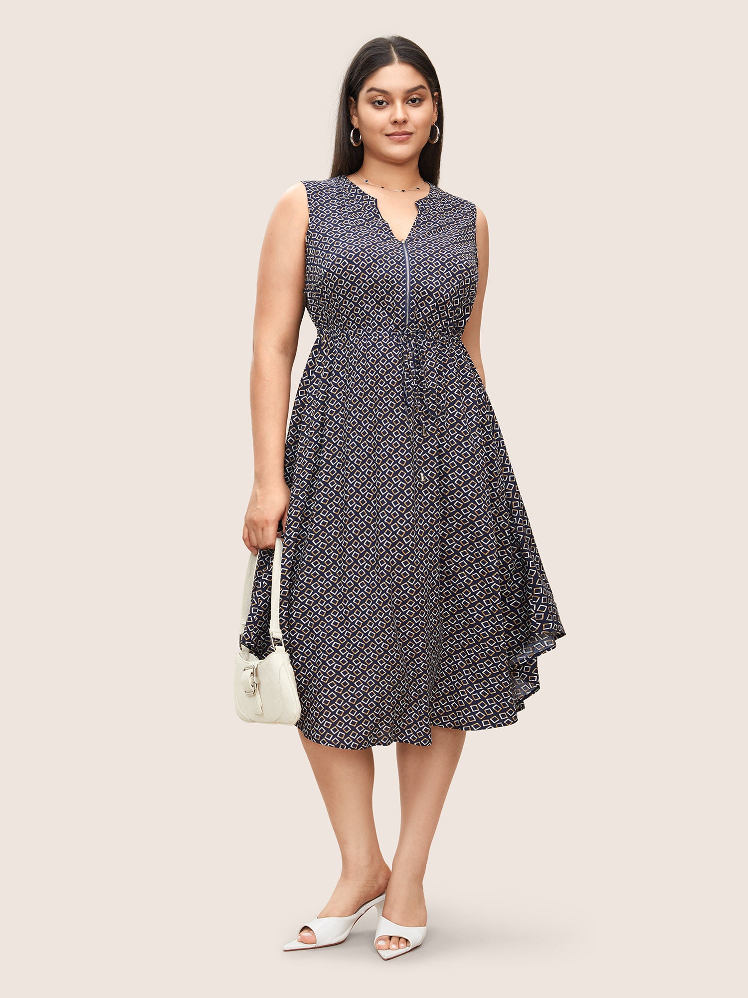 Geometric Half Zip Drawstring Arc Hem Dress