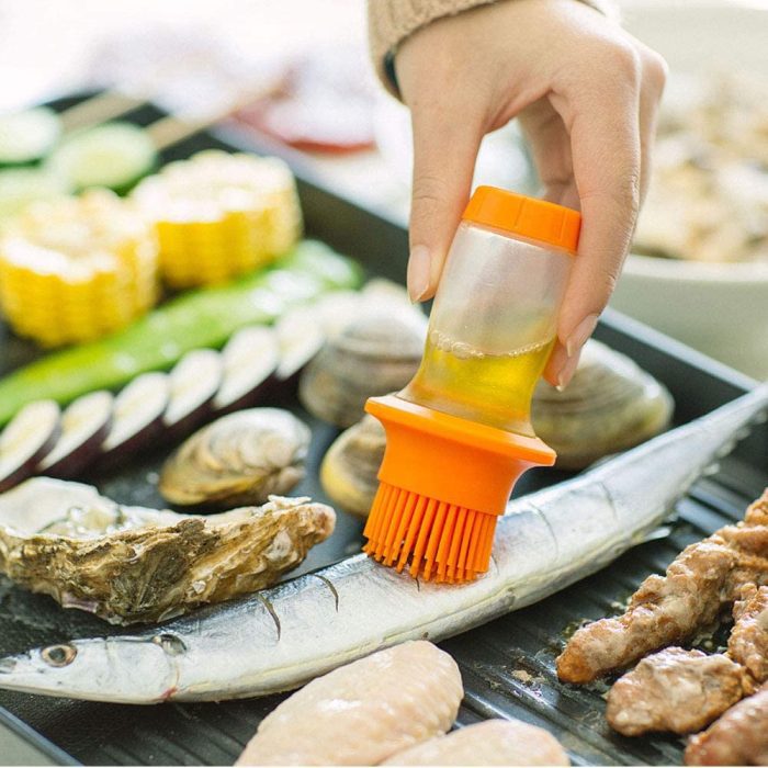 Oil Spreader. Oil Bottle with Silicone Brush - Honey Brushes for Kitchen Cooking. BBQ. Baking