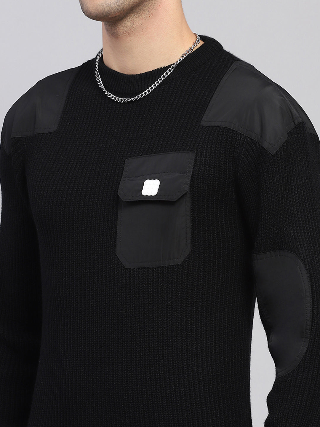 Men Black Solid Round Neck Full Sleeve Pullover