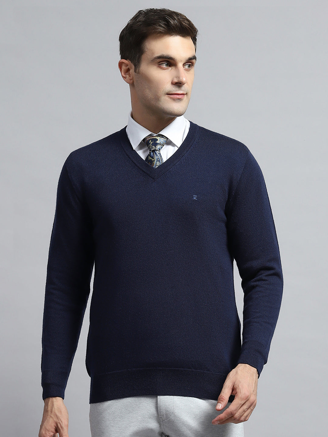 Men Navy Blue Solid V Neck Full Sleeve Pullover