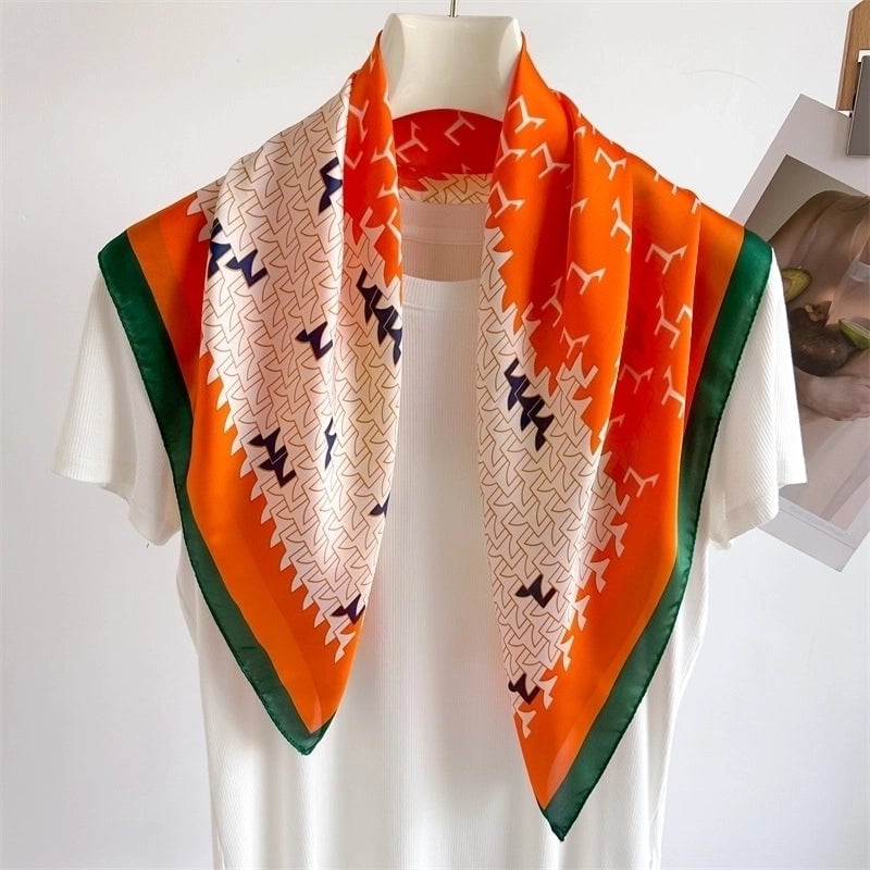 Unisex Casual Minimalist Stripe Flower Polyester Satin Printing Silk Scarf