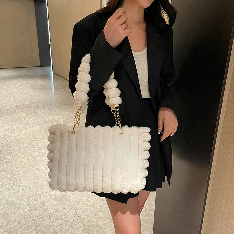 Plush Bag Women's  Large Capacity Sweet Chain Tote Casual Fashion Portable Shoulder Bag