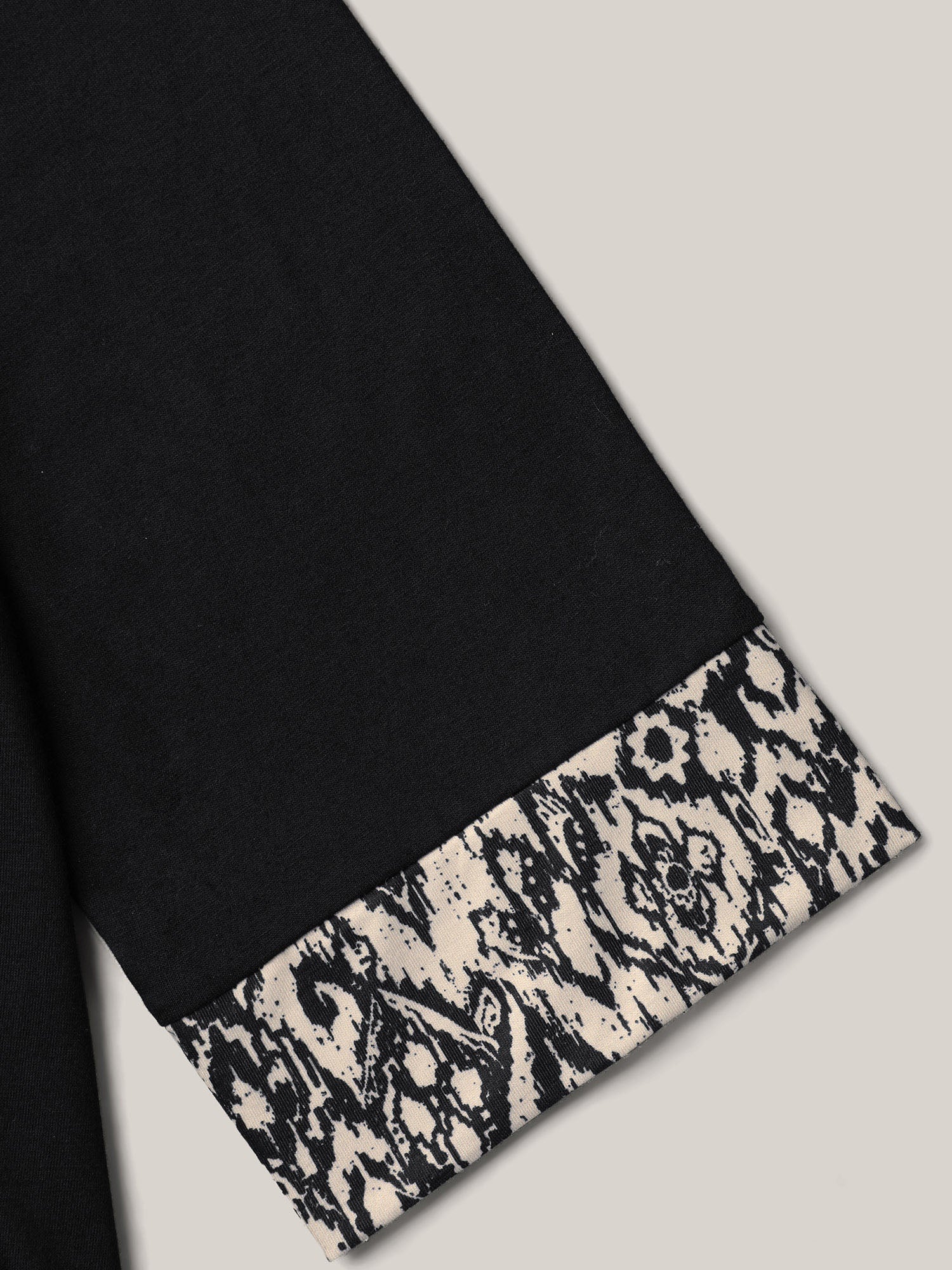 Print Patchwork Round Neck Knit Top