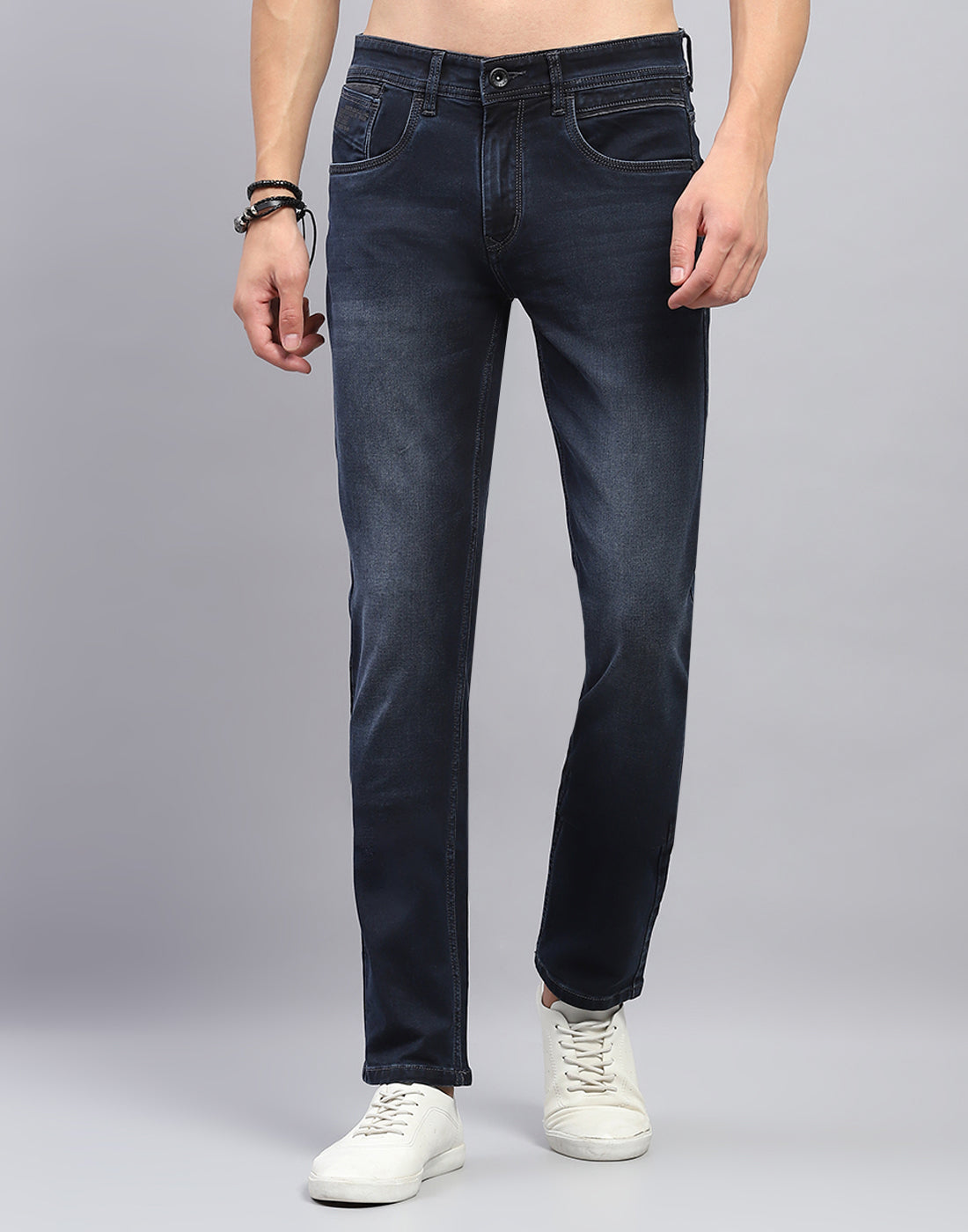 Men Blue Light Wash Narrow Fit Denim