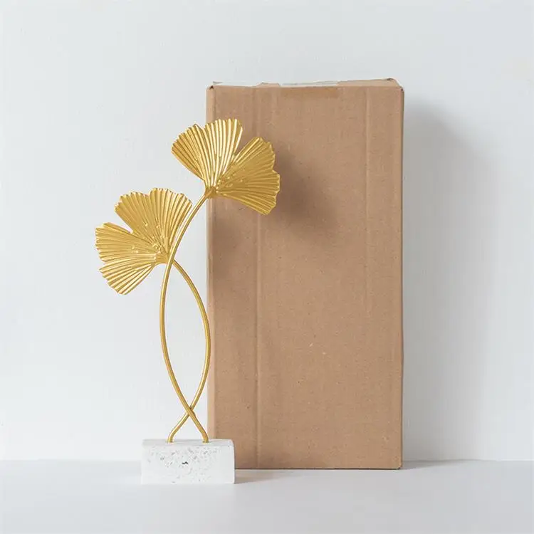 Ins Fashionable Wrought Iron Ginkgo Leaf Sculpture Ornament  Creative  Home Desktop Metal Crafts