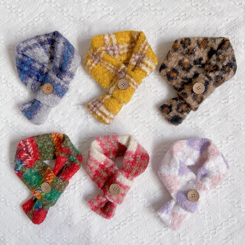 Plaid Pattern Buttoned Fleece Dog Cat Scarf