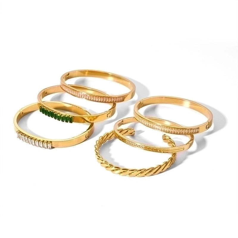 Minimalist Round Stainless Steel 18K Gold Plated Zircon Bangle In Bulk