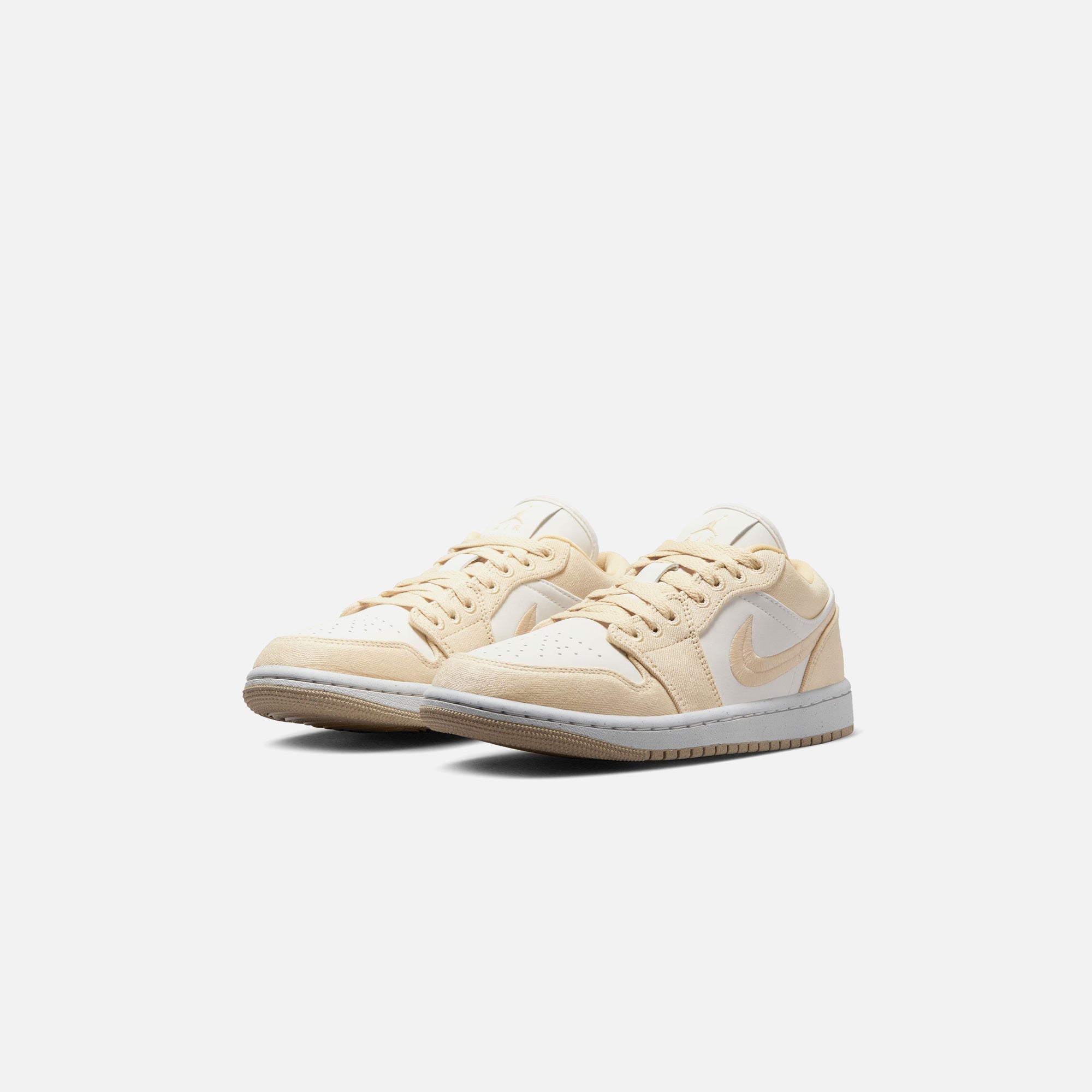 Jordan WMNS Air Jordan 1 Low SE - Team Gold / Sail