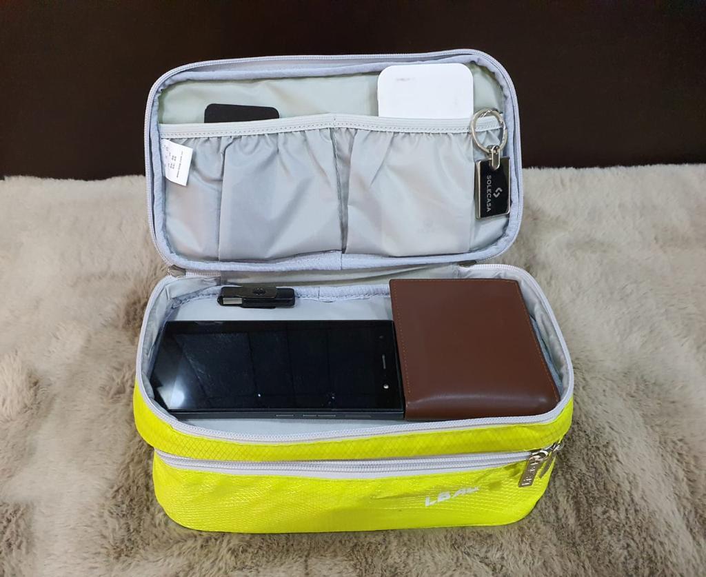 LARGE CAPACITY TRAVELLING TOILETRY COSMETIC ORGANIZER BAG