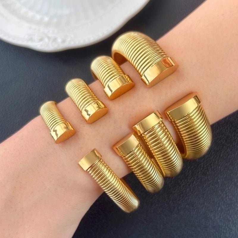 Minimalist Classic Style Solid Color 304 Stainless Steel 18K Gold Plated Bangle In Bulk