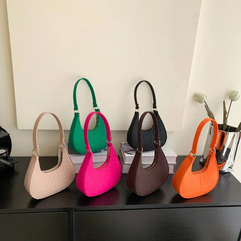 Women's Small Felt Cloth Solid Color Streetwear Sewing Thread Dumpling Shape Zipper Shoulder Bag