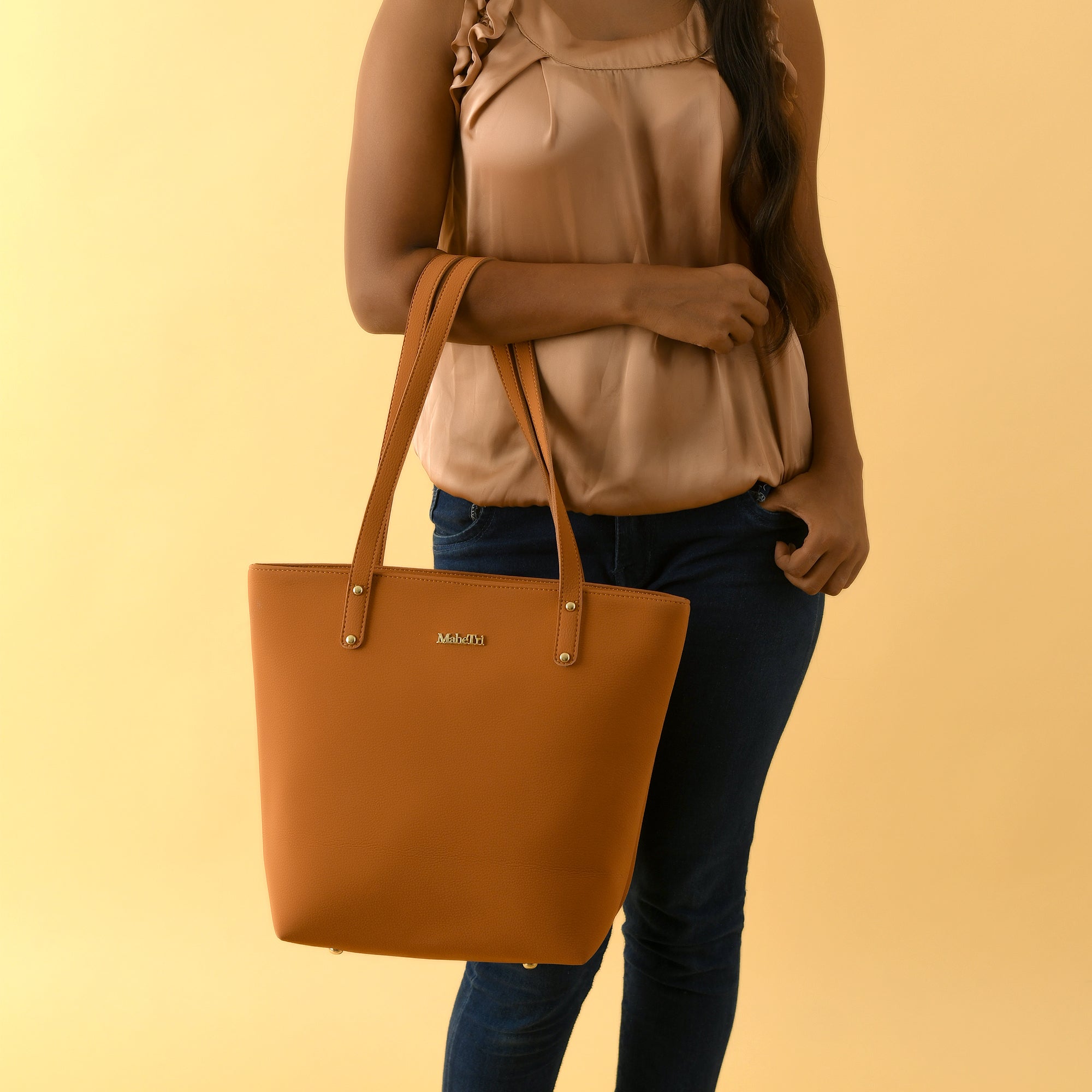 Era Vegan Leather Tote- Tan Brown
