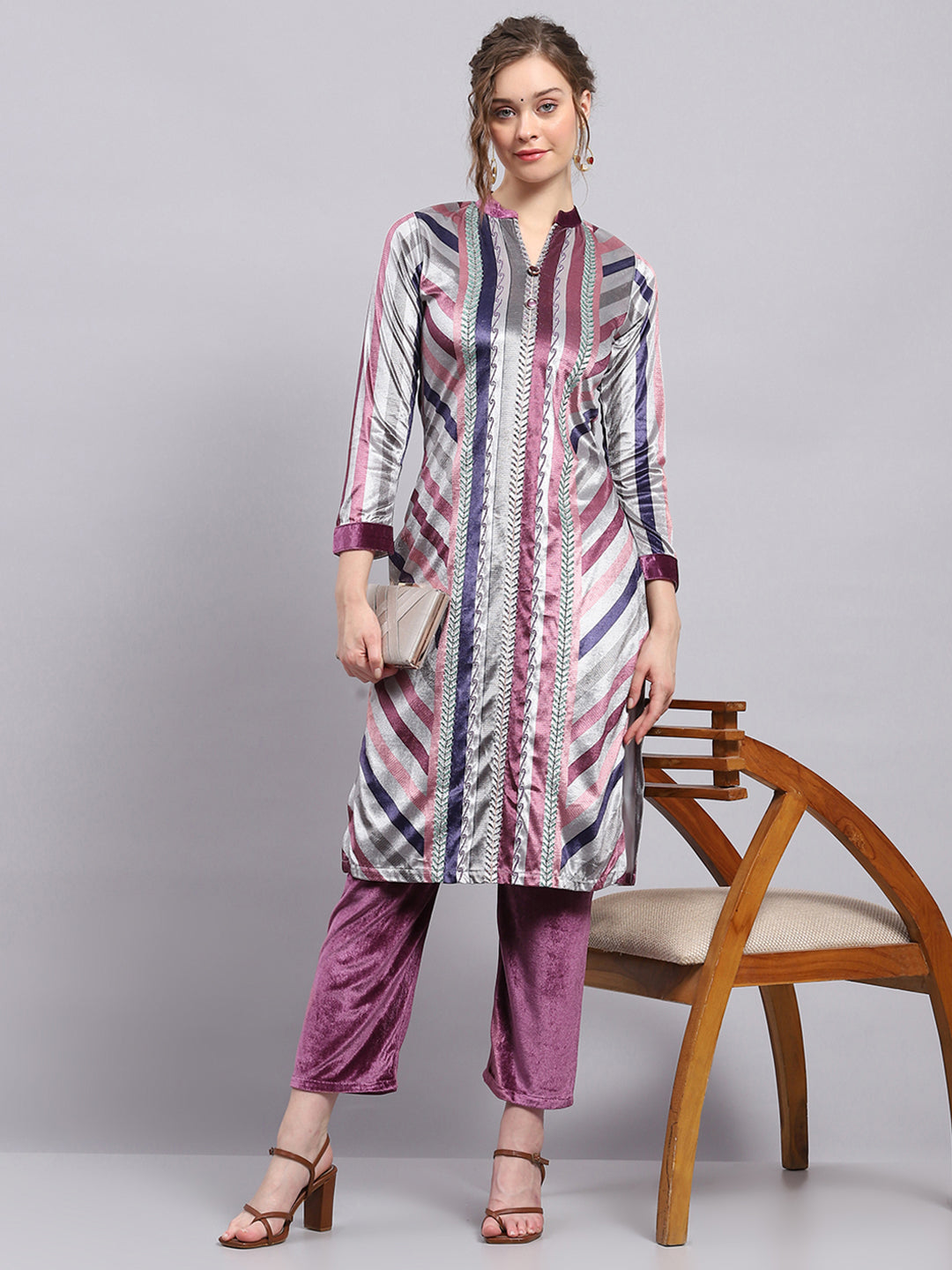 Women Purple Stripe Round Neck 3/4th Sleeve Kurti Set for Winter