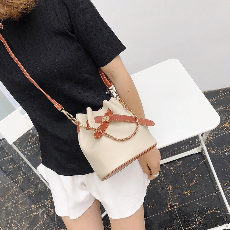 Women's Medium Pu Leather Color Block Streetwear Bucket Open Shoulder Bag Crossbody Bag