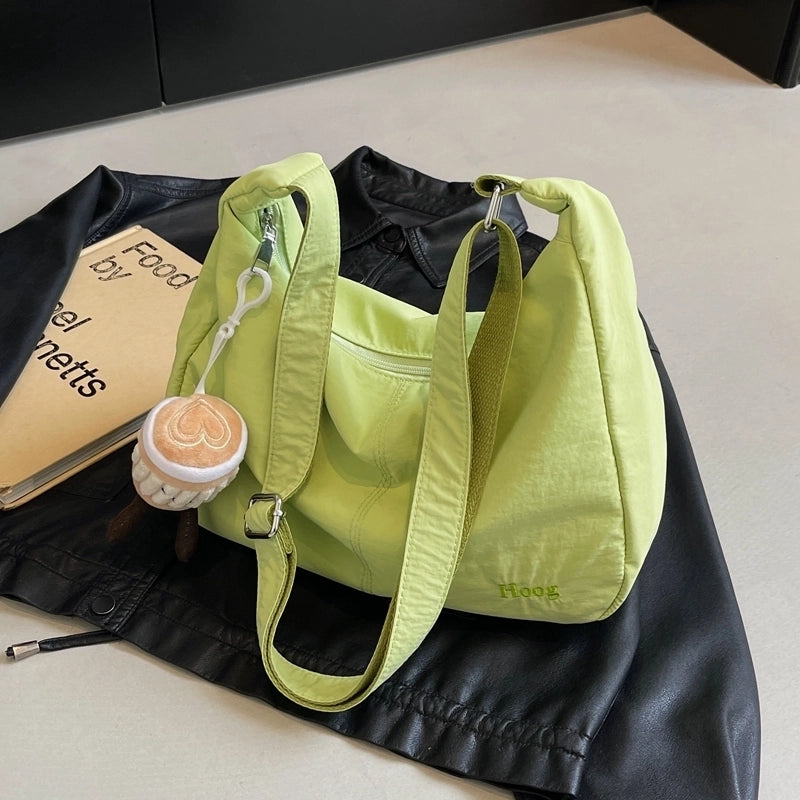 Women's Medium Pu Leather Solid Color Basic Classic Style Dumpling Shape Zipper Crossbody Bag