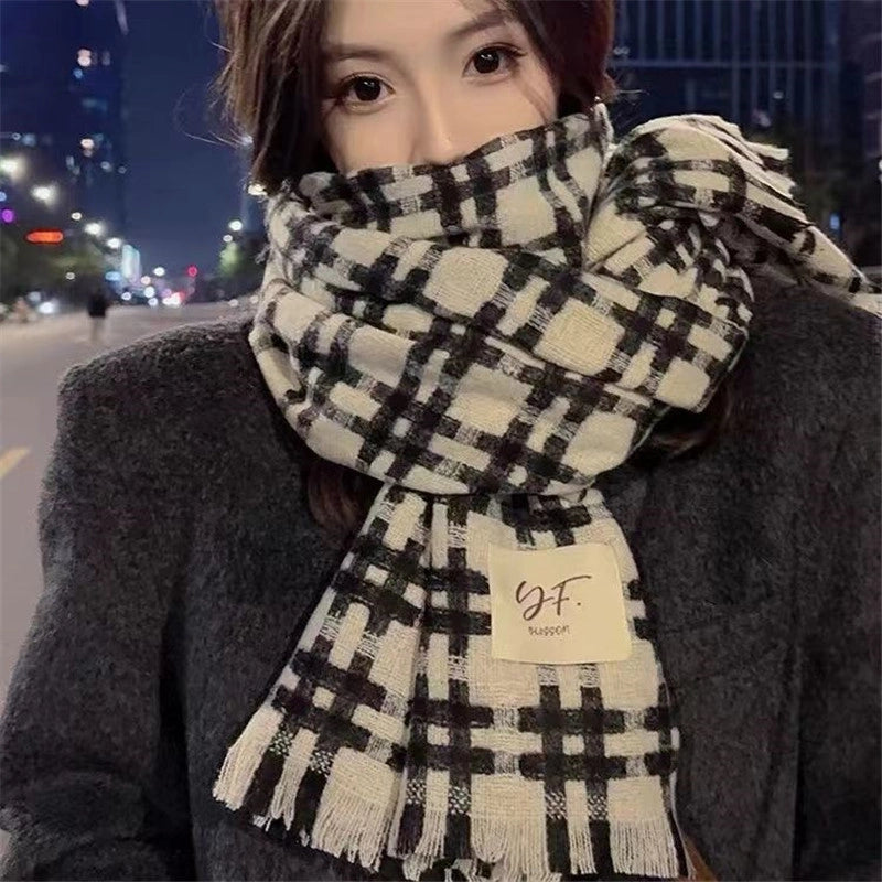New Fashion Style  Well-shaped Plaid Scarf Women's Winter High-grade Versatile Thick Warm Scarf
