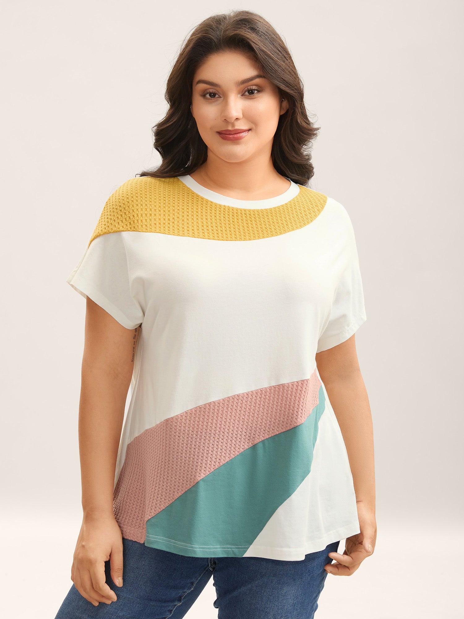 Color Block Round Neck T-Shirt
