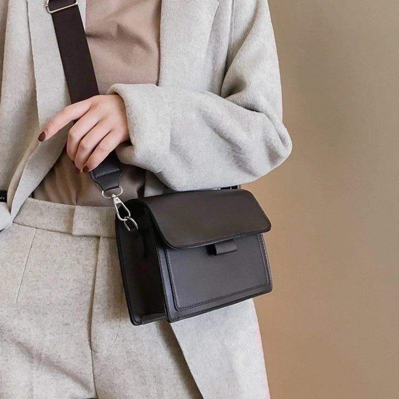 Small Pu Leather Vintage Style Square Bag