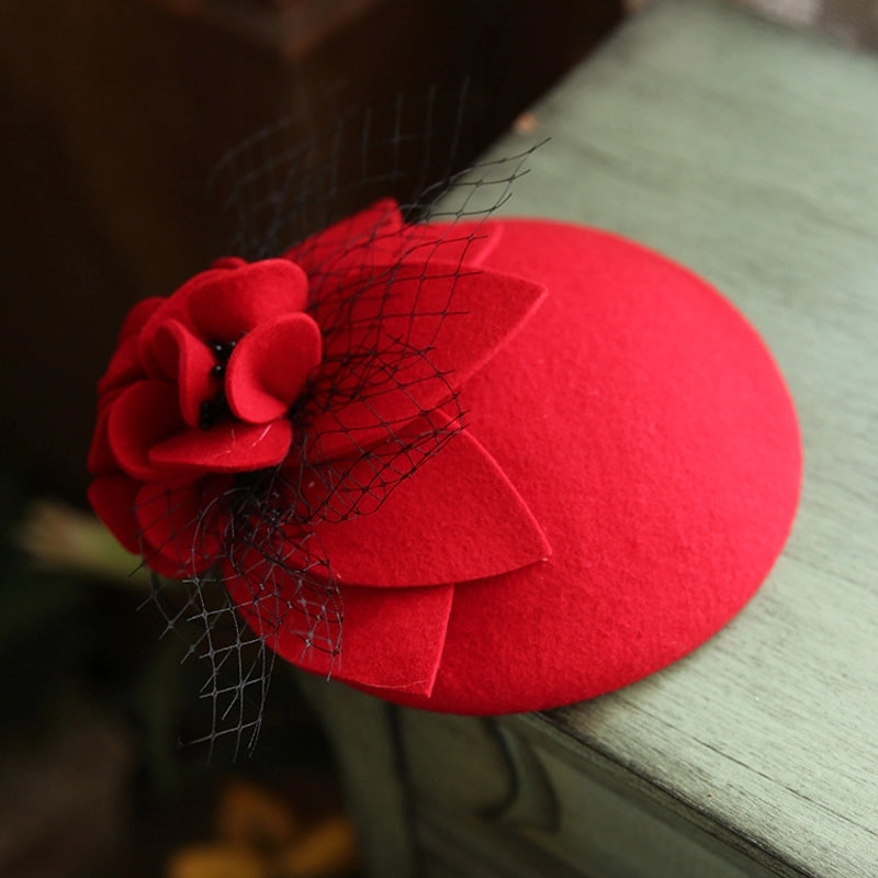 Women's Minimalist Solid Color Flat Eaves Beret Hat