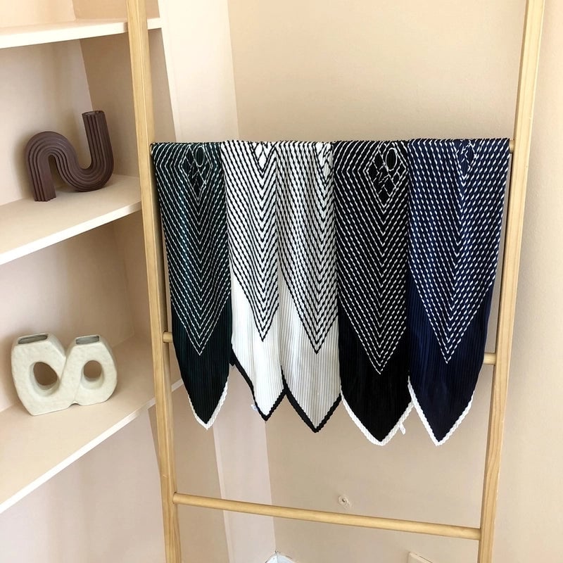 Women's Minimalist Stripe Satin Silk Scarves