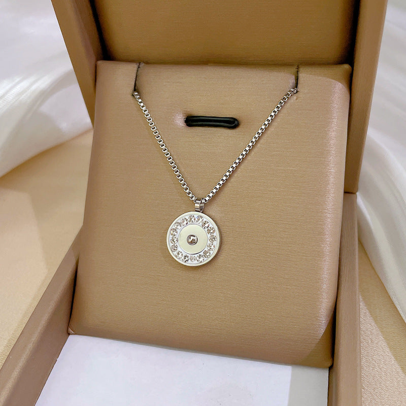 Fashion Geometric Titanium Steel Electroplating Necklaces